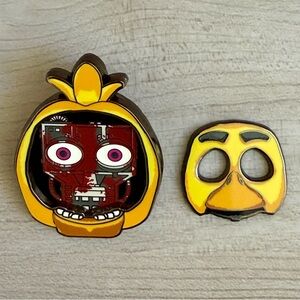 Five Nights At Freddy’s 🍕 Chica Bot Metal Enamel Dual-Layer Pin